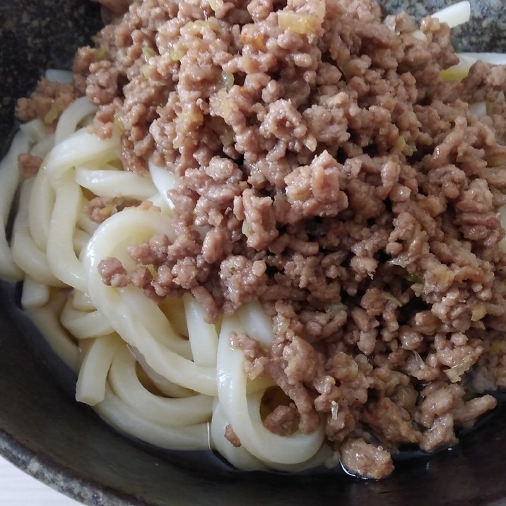 超簡単！　冷凍うどんの肉そぼろがけ